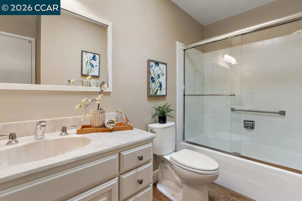 2877 Ptarmigan Dr #2 Walnut Creek, CA 94595