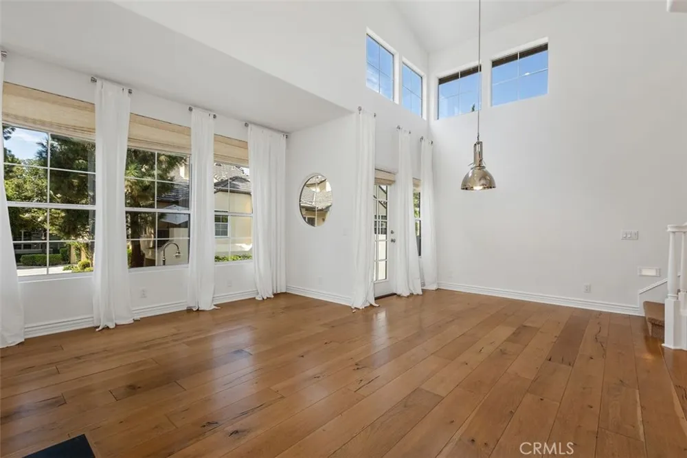 54 Anjou Newport Coast, CA 92657