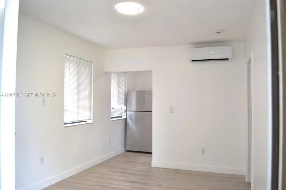 1035 SW 4th St #3 Miami, FL 33130