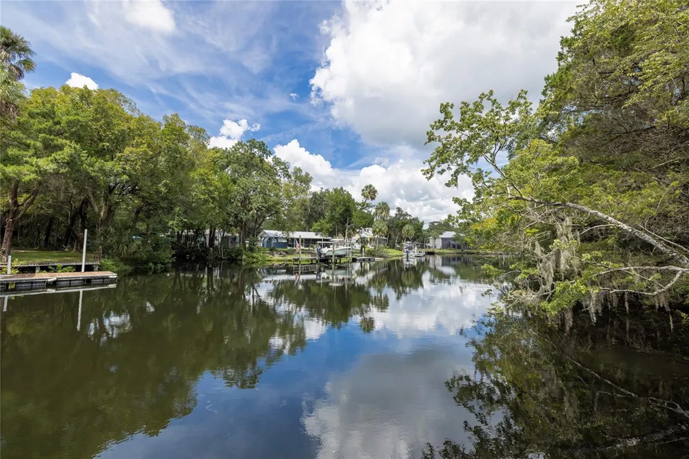 11772 RIVER SOUND PATH Inglis, FL 34449
