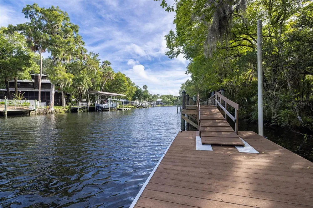 11772 RIVER SOUND PATH Inglis, FL 34449