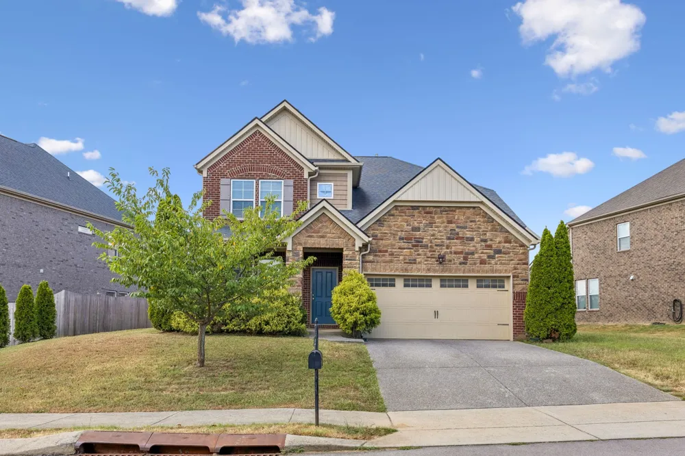5032 Napoli Dr Mount Juliet, TN 37122