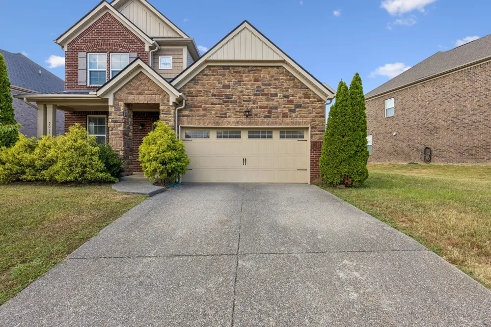 5032 Napoli Dr Mount Juliet, TN 37122
