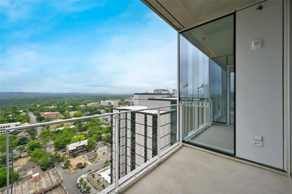 313 W 17th Street #2305 Austin, TX 78701