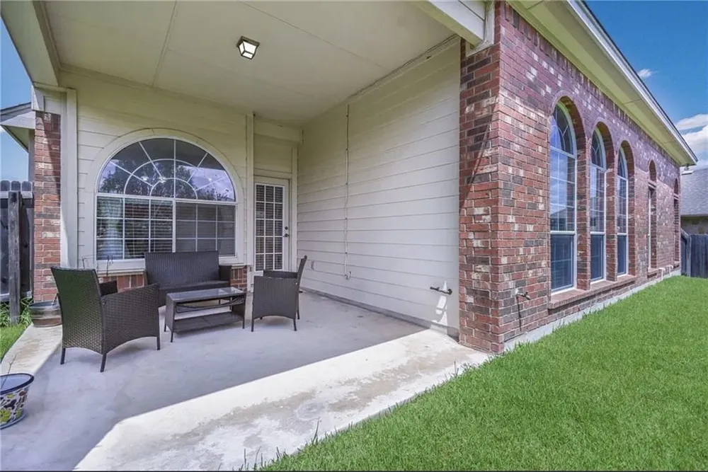 15504 Staked Plains Loop Austin, TX 78717