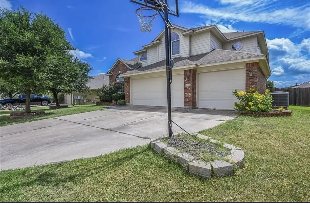 15504 Staked Plains Loop Austin, TX 78717