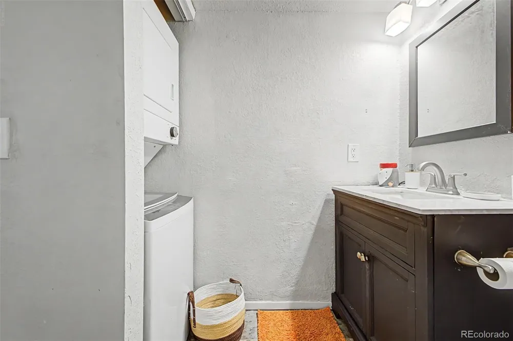 909 S Dawson Way #1 Aurora, CO 80012
