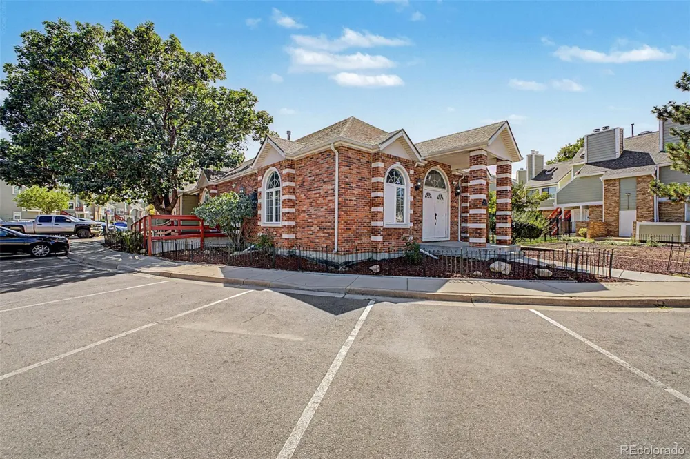 909 S Dawson Way #1 Aurora, CO 80012