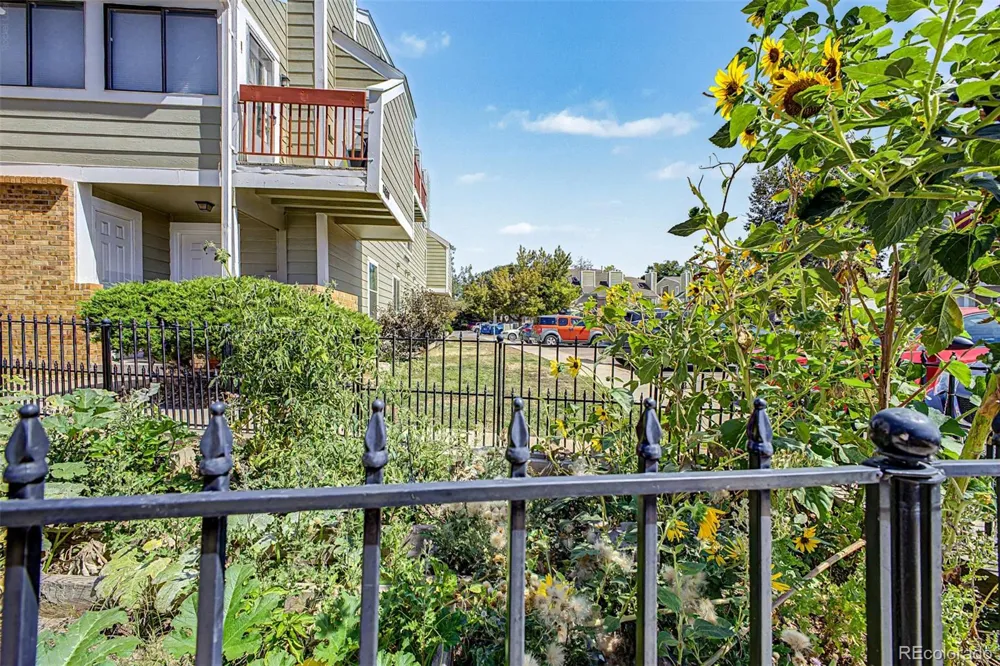 909 S Dawson Way #1 Aurora, CO 80012