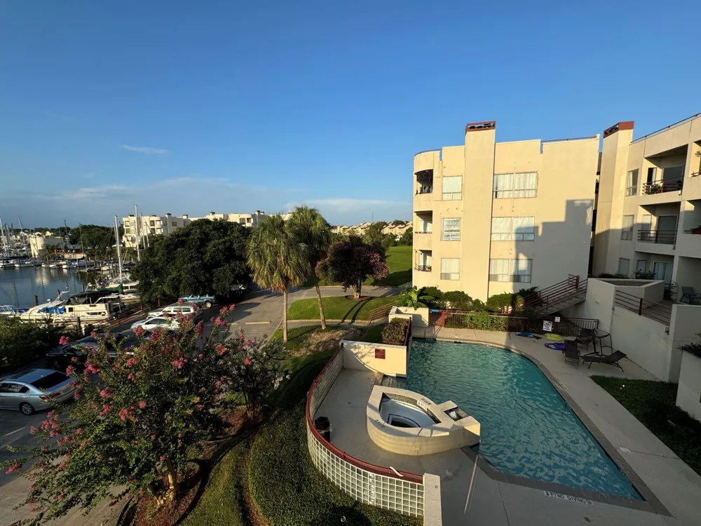 1306 Marina Bay Drive #209C Clear Lake Shores, TX 77565