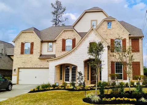 2 Caprice Bend Place