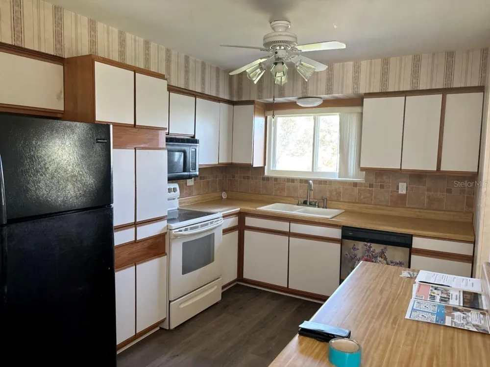 1515 ARROWHEAD DRIVE Sun City Center, FL 33573