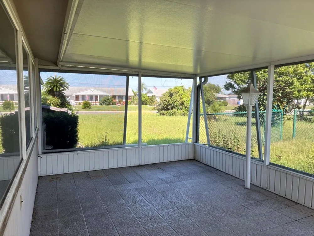1515 ARROWHEAD DRIVE Sun City Center, FL 33573