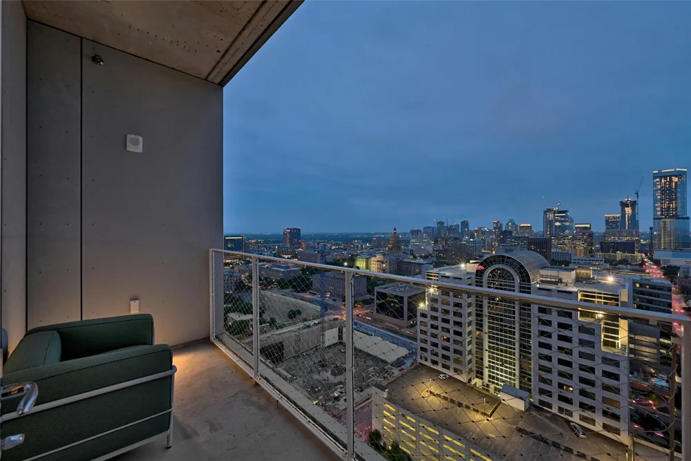 313 W 17th Street #2406 Austin, TX 78701