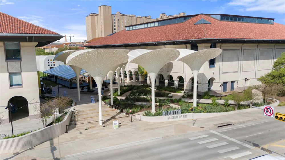 313 W 17th Street #2406 Austin, TX 78701