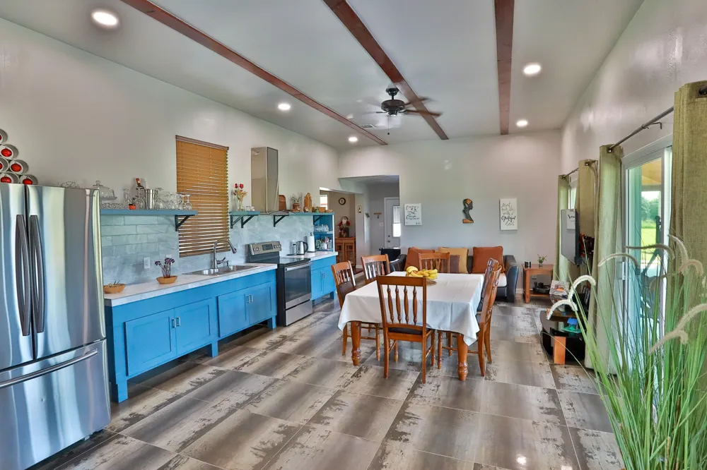 1556 Vz County Road 2128 Wills Point, TX 75169