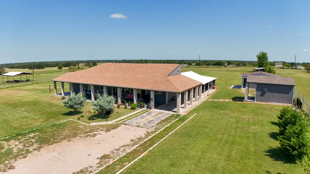 1556 Vz County Road 2128 Wills Point, TX 75169