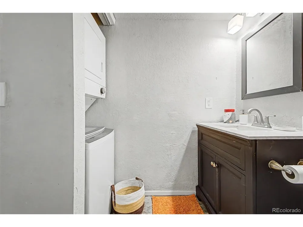 909 S Dawson Way #1 Aurora, CO 80012