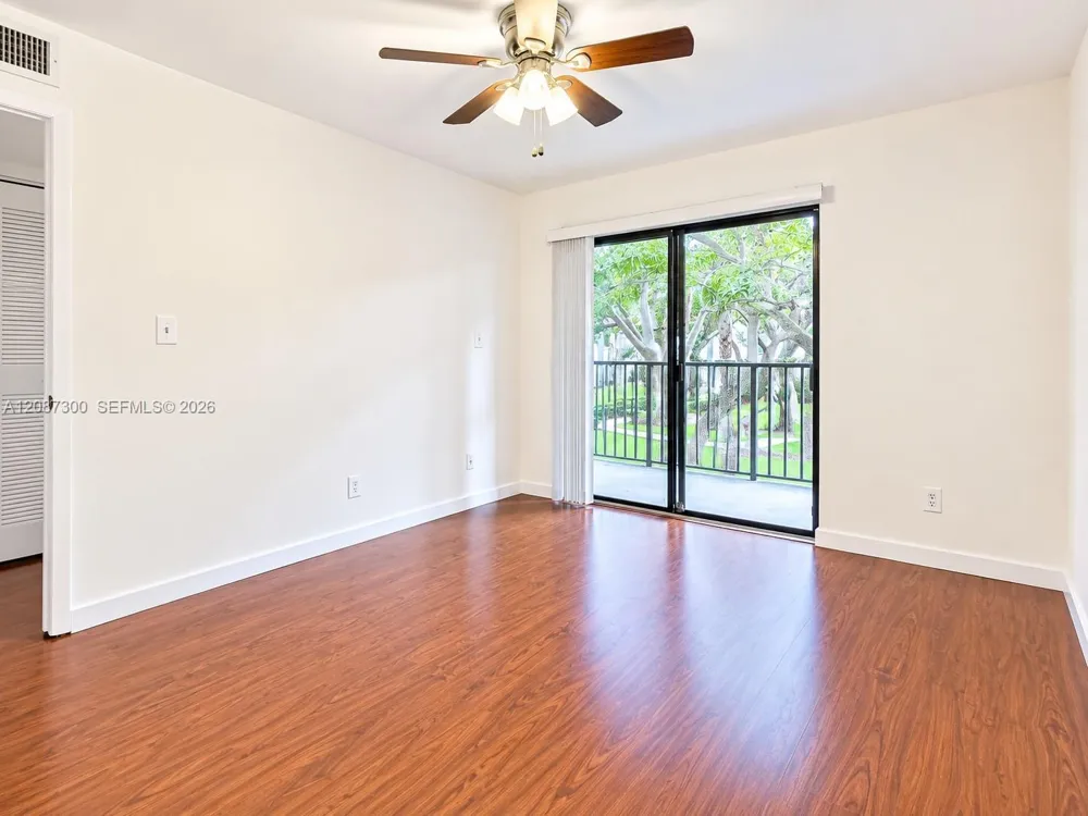 550 S Park Rd #25-8 Hollywood, FL 33021