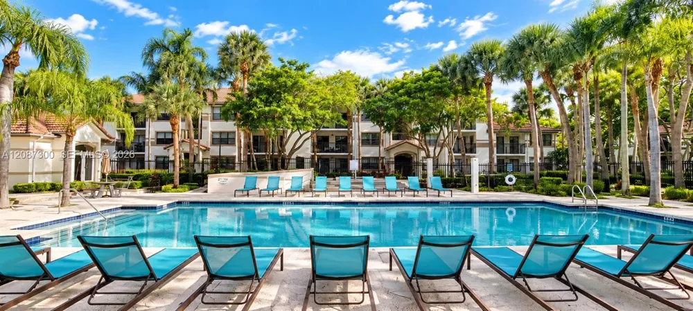 550 S Park Rd #25-8 Hollywood, FL 33021