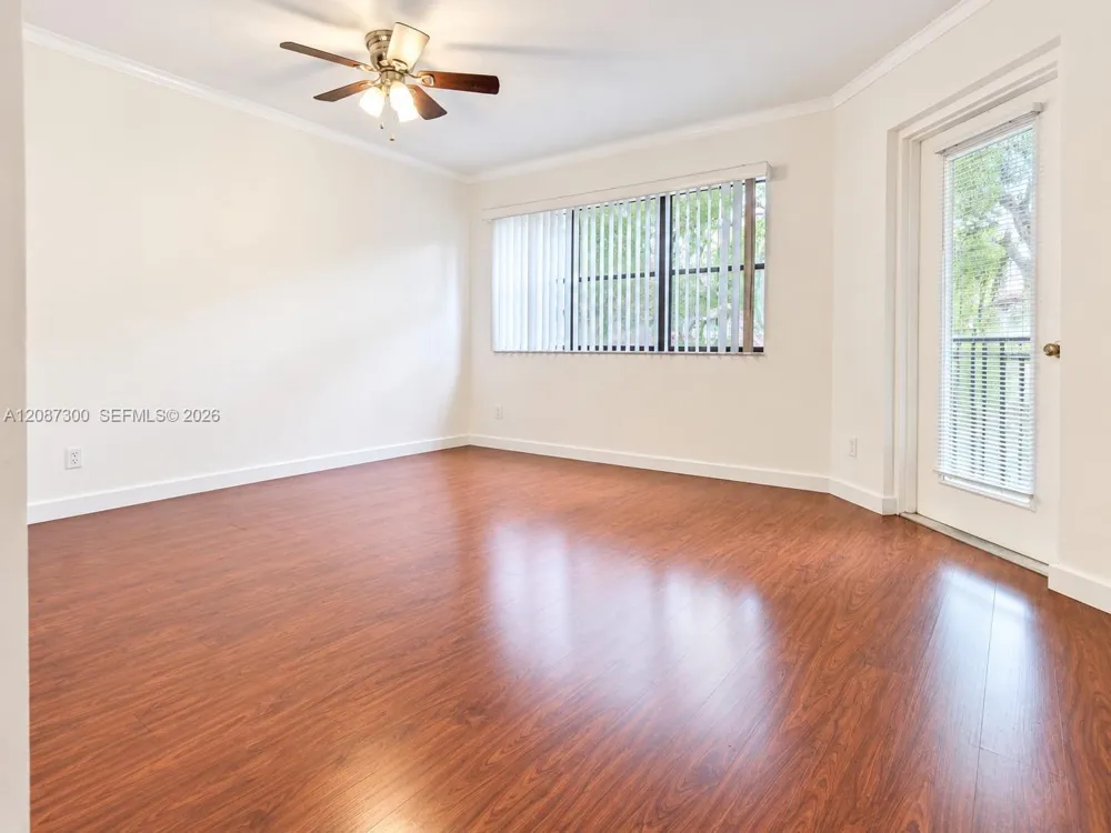 550 S Park Rd #25-8 Hollywood, FL 33021