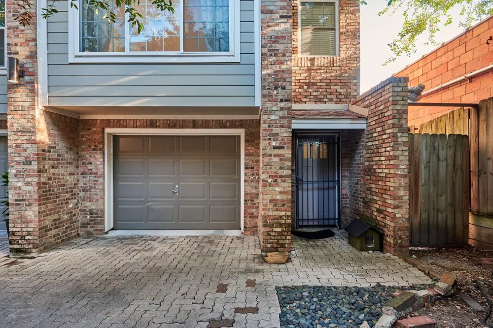 2633 Peckham Street #4 Houston, TX 77098