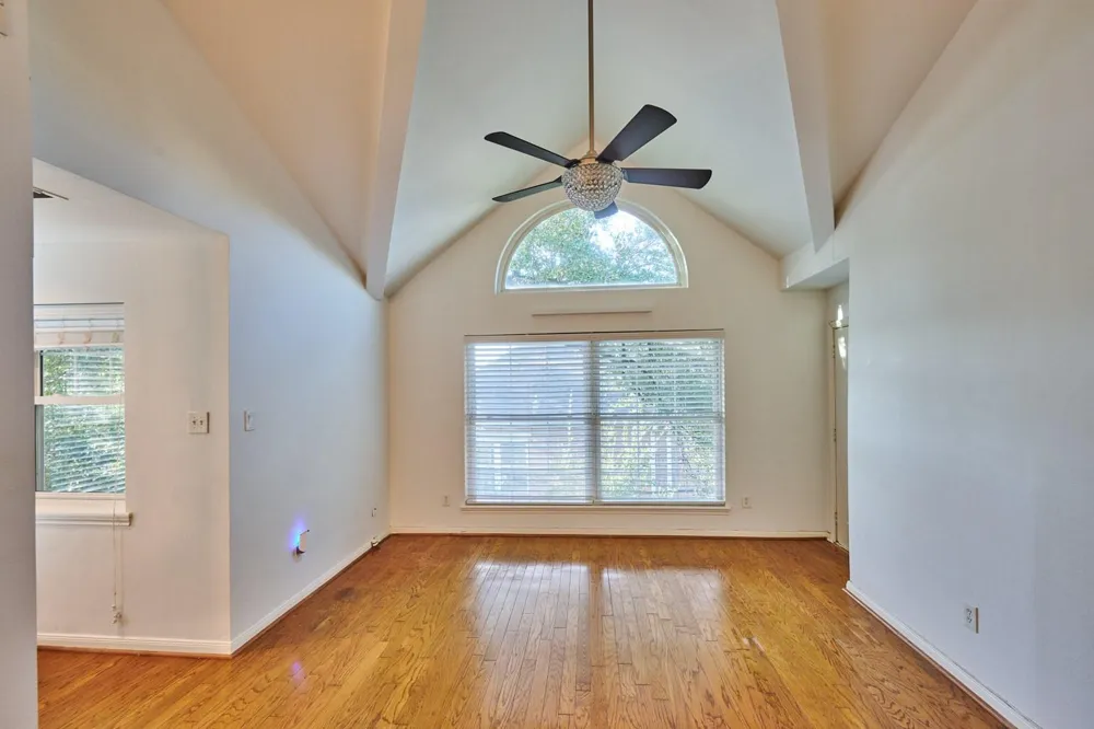2633 Peckham Street #4 Houston, TX 77098