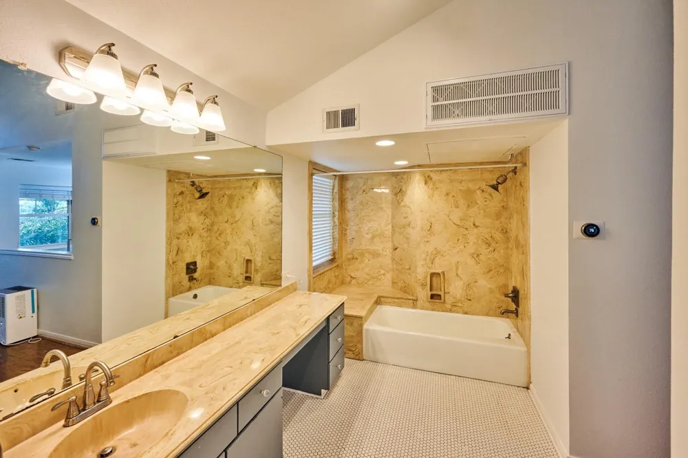 2633 Peckham Street #4 Houston, TX 77098