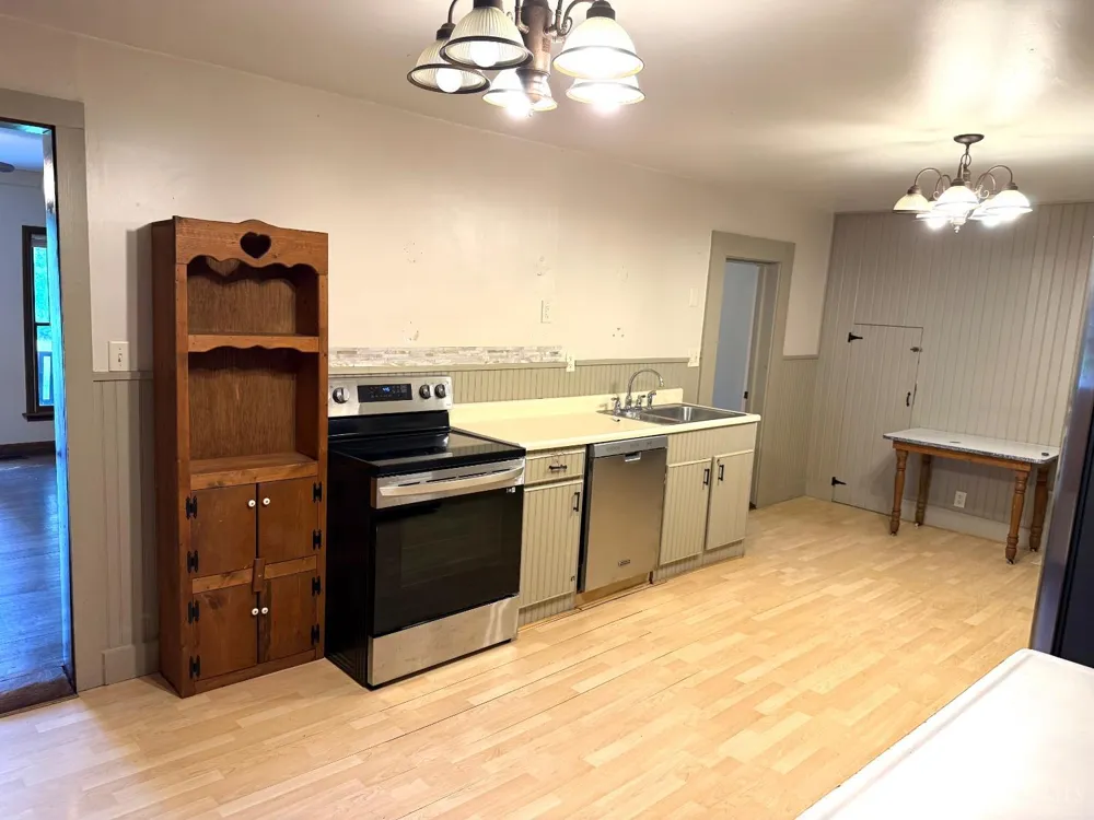 3535 Lewis Road Pierce, OH 45102