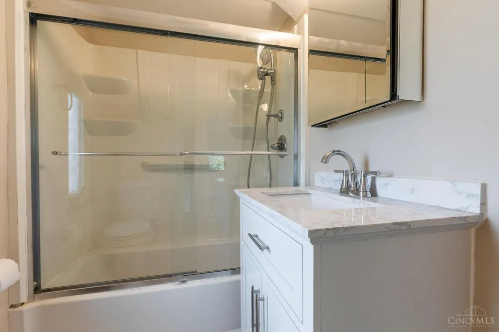 3168 Queen City Avenue Cincinnati, OH 45238
