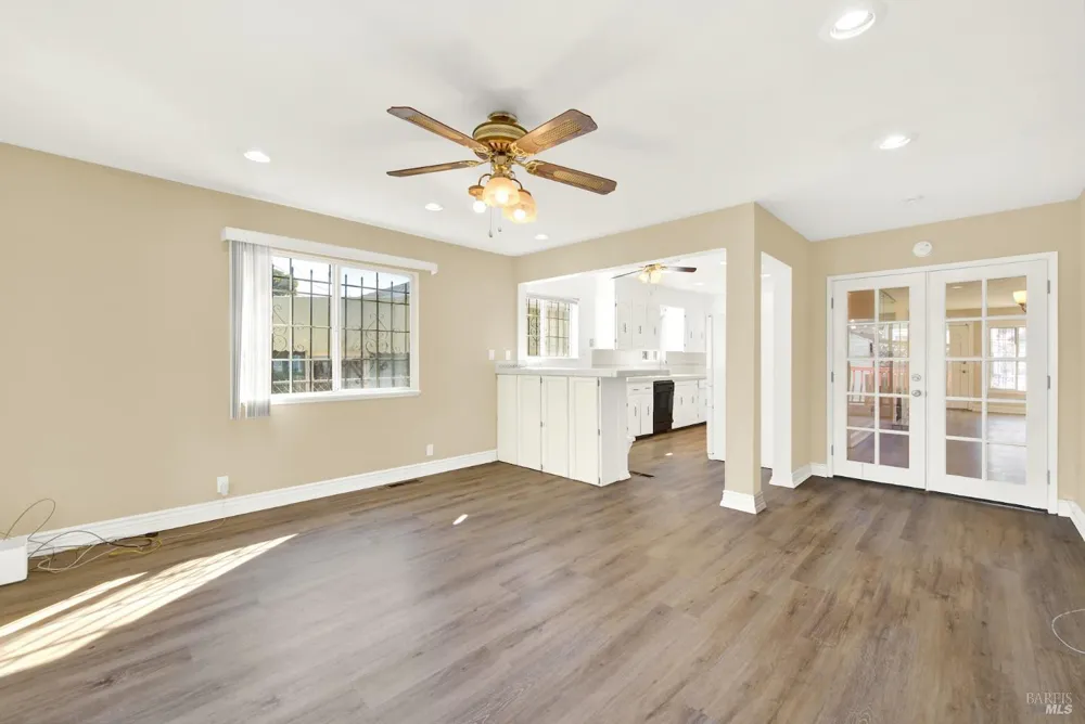 7608 Arthur Street Oakland, CA 94605