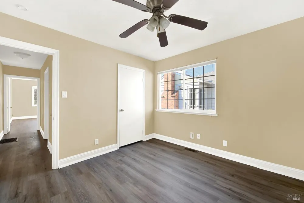 7608 Arthur Street Oakland, CA 94605
