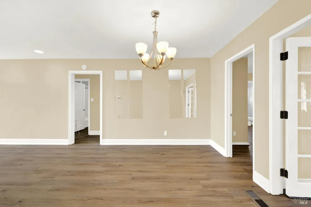 7608 Arthur Street Oakland, CA 94605