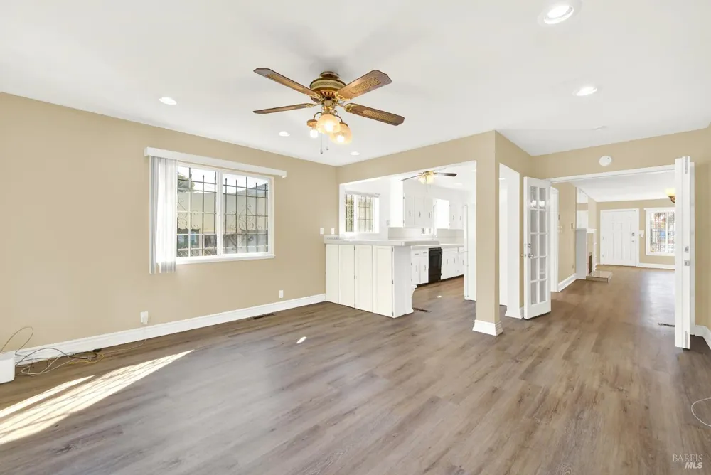 7608 Arthur Street Oakland, CA 94605