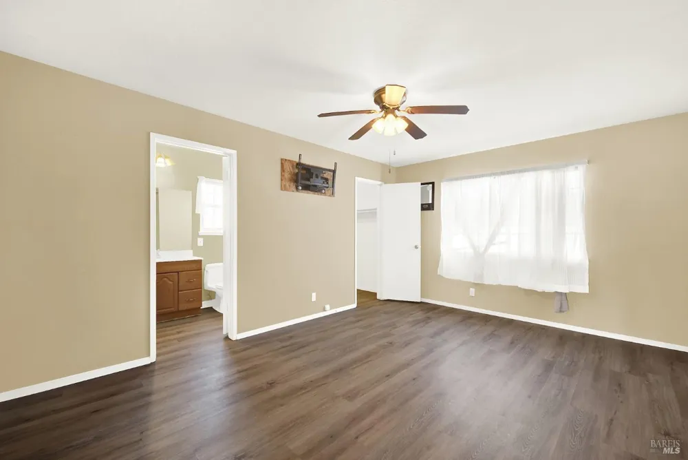 7608 Arthur Street Oakland, CA 94605