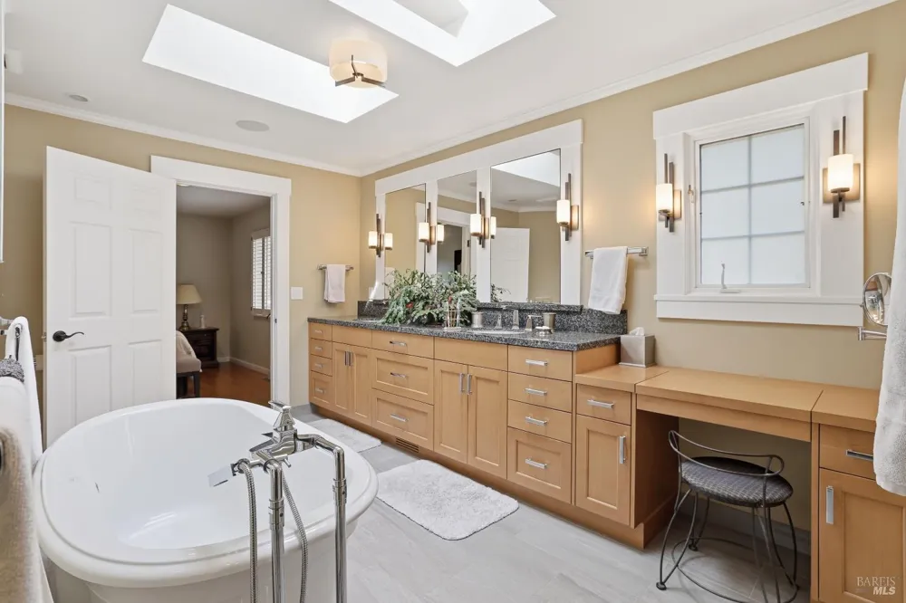 189 El Camino Corto Walnut Creek, CA 94596