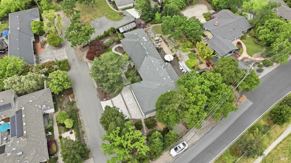 189 El Camino Corto Walnut Creek, CA 94596