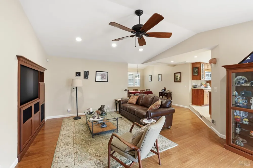 189 El Camino Corto Walnut Creek, CA 94596