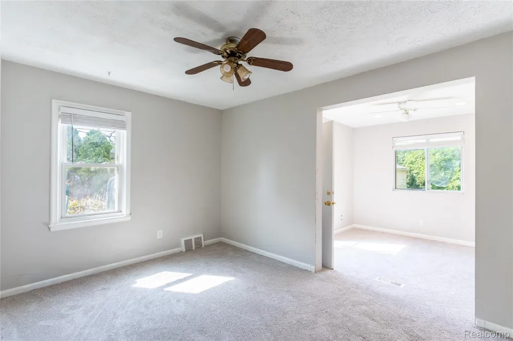 2120 Geneva Street Dearborn City, MI 48124