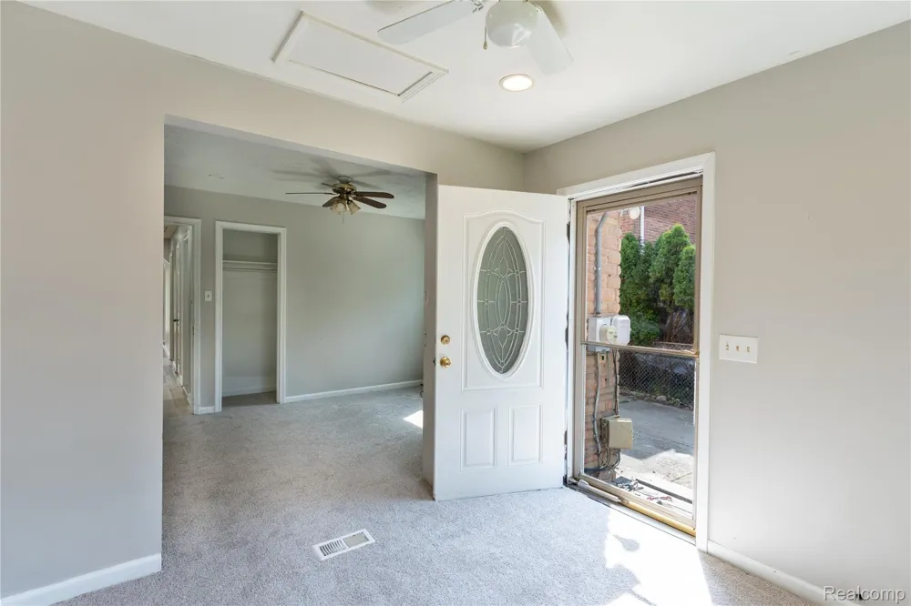 2120 Geneva Street Dearborn City, MI 48124