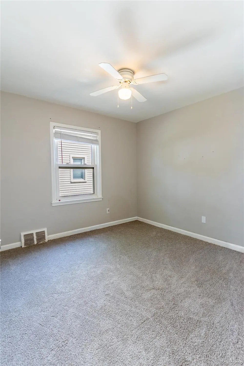 2120 Geneva Street Dearborn City, MI 48124