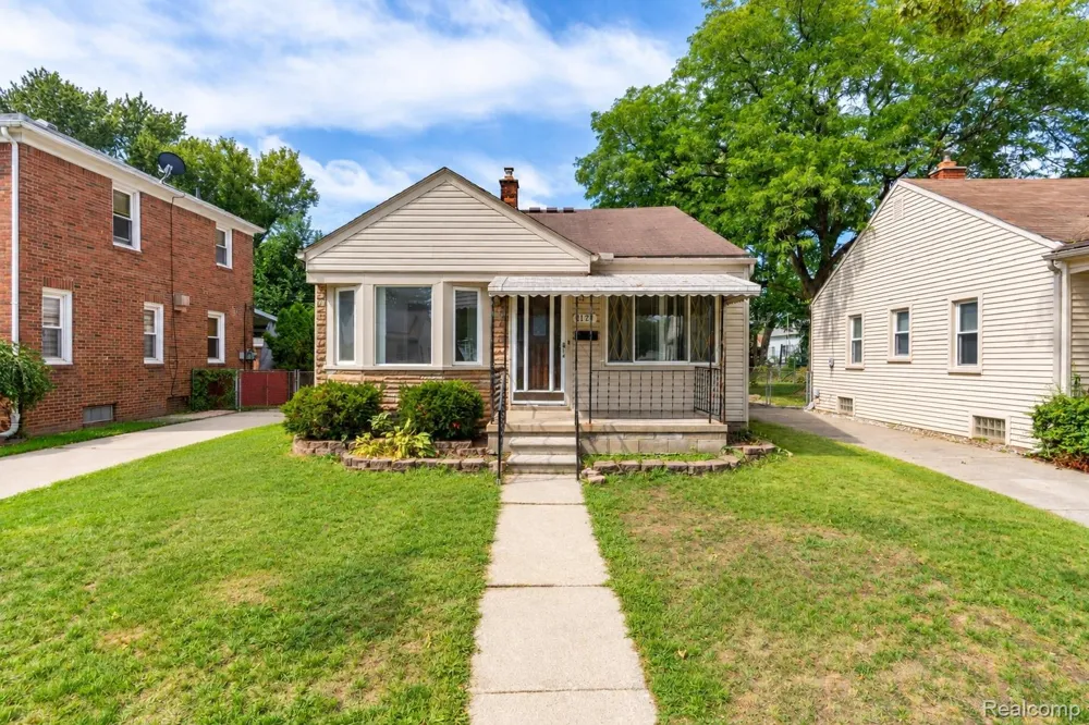 2120 Geneva Street Dearborn City, MI 48124