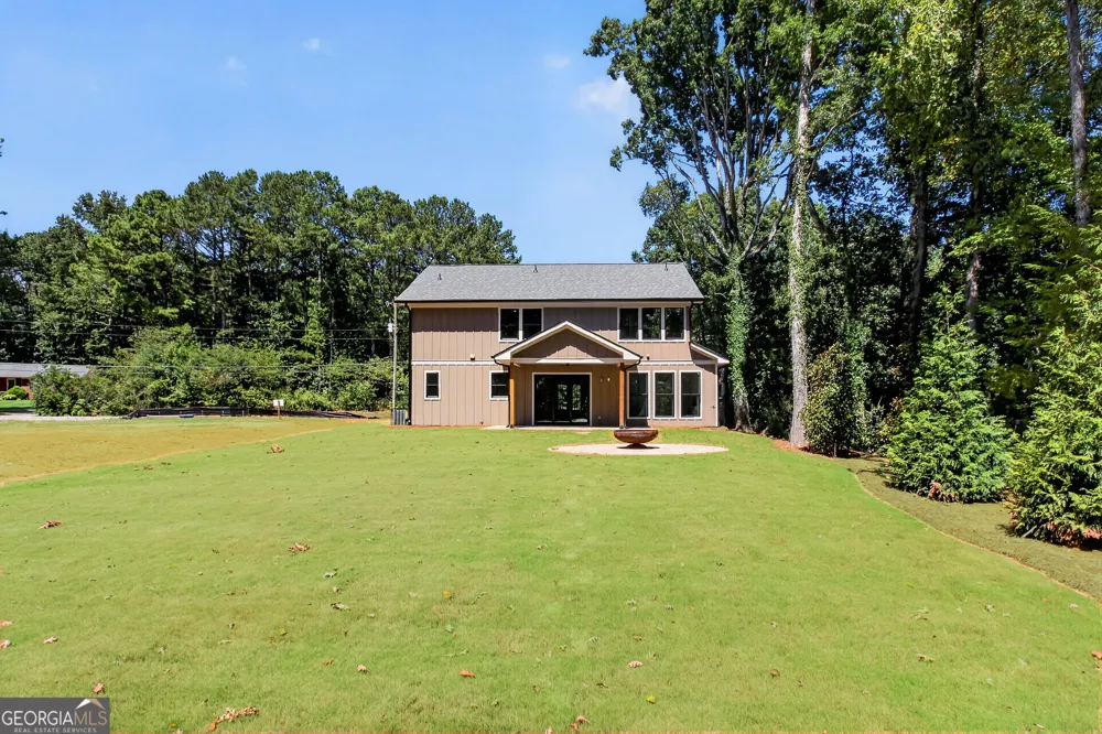 5572 Lilburn Stone Mountain RD Stone Mountain, GA 30087