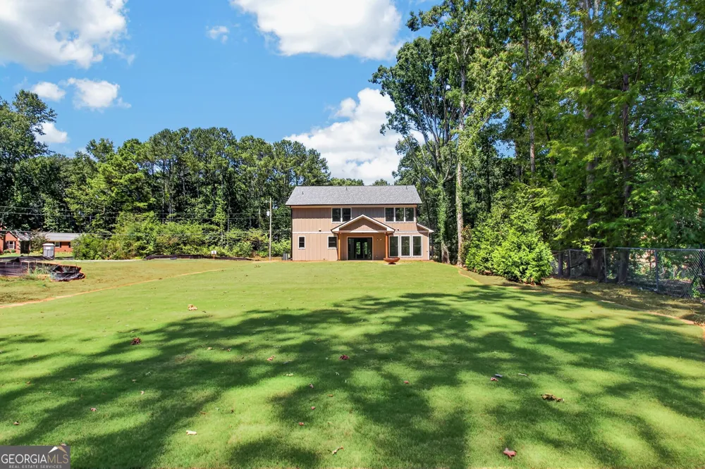 5572 Lilburn Stone Mountain RD Stone Mountain, GA 30087