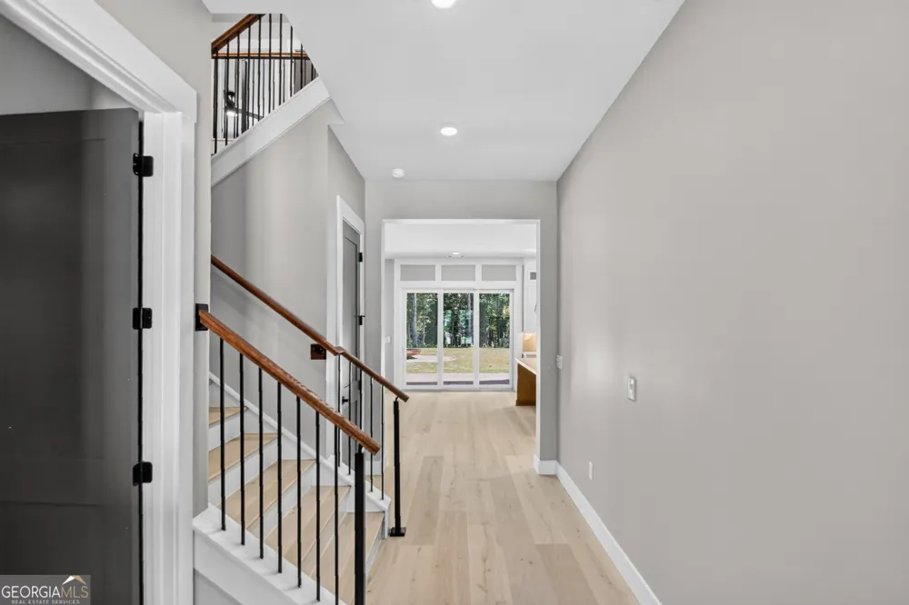 5572 Lilburn Stone Mountain RD Stone Mountain, GA 30087