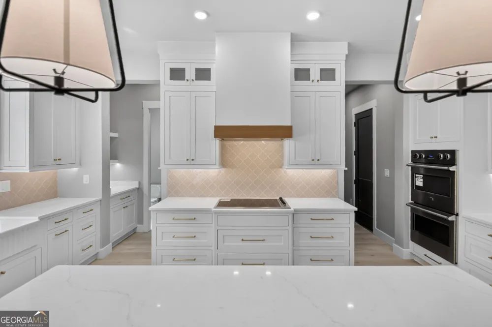 5572 Lilburn Stone Mountain RD Stone Mountain, GA 30087