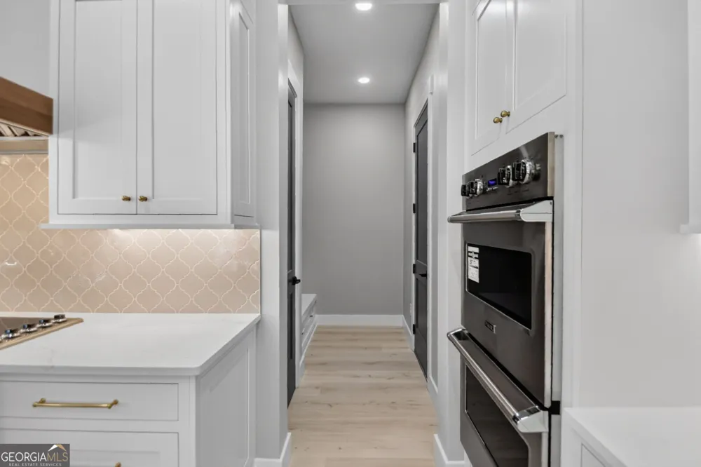 5572 Lilburn Stone Mountain RD Stone Mountain, GA 30087