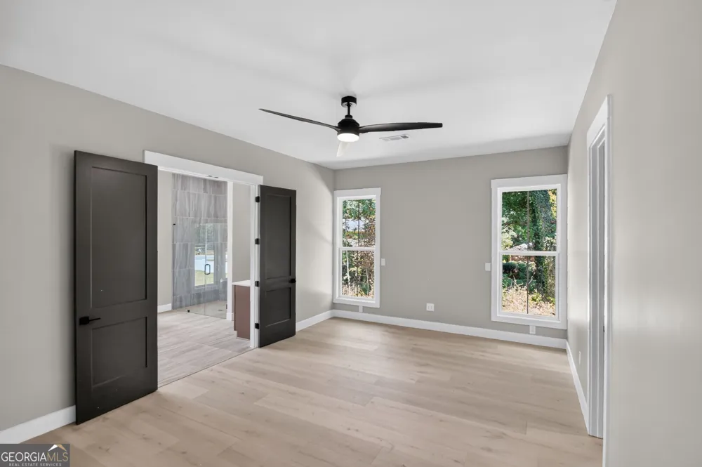 5572 Lilburn Stone Mountain RD Stone Mountain, GA 30087