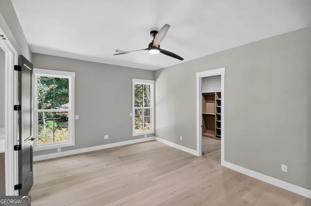 5572 Lilburn Stone Mountain RD Stone Mountain, GA 30087