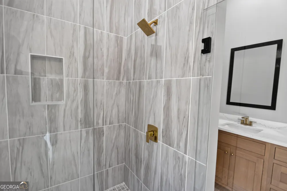 5572 Lilburn Stone Mountain RD Stone Mountain, GA 30087